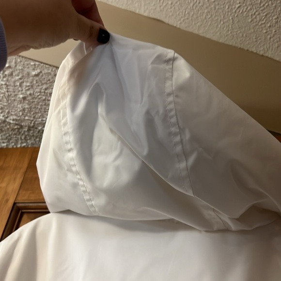 Hollister California - Epic Flex - Jacket with hood.
Unisex Size Large - Picture 5 of 6